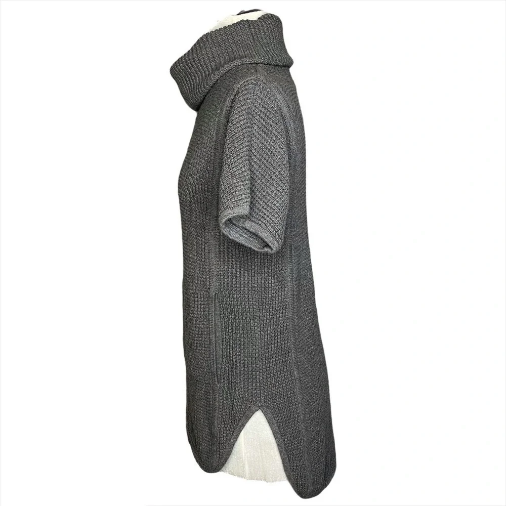 UGG description cowl
